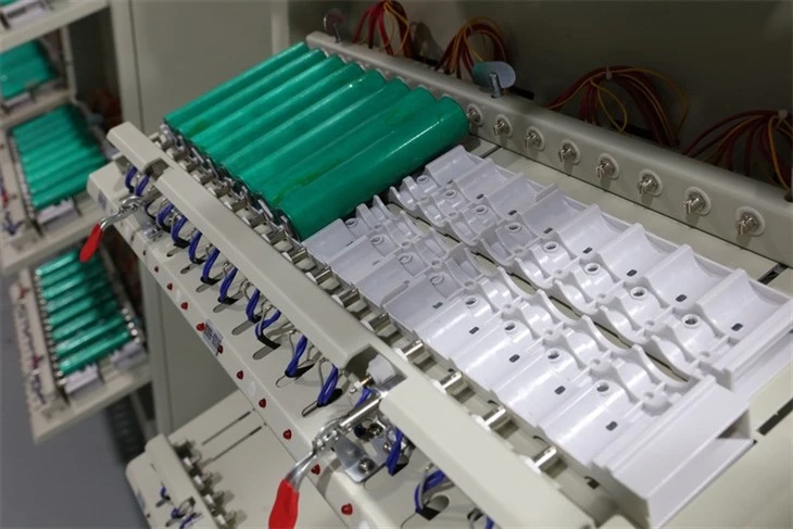 Li-Ion Battery Tester